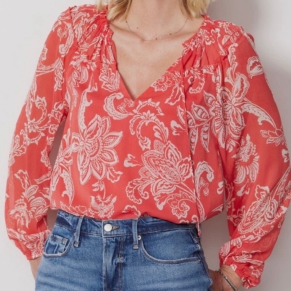 Evereve Hayden Chiffon Gathered Blouse in red and white